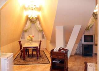 Гостевой дом Ceasar Николаев Большой двухместный номер с 1 кроватью-1