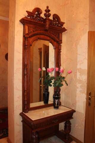 Гостевой дом Ceasar Николаев Двухместный номер Делюкс с 1 кроватью и ванной-1